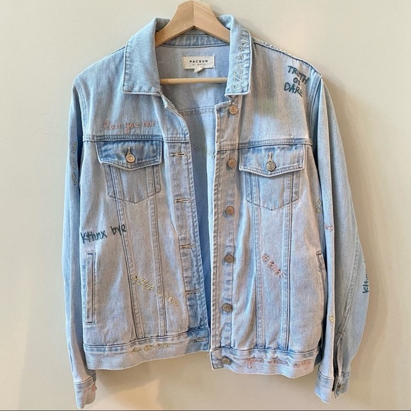 PacSun Light Jean Jacket Truth or Dare Medium - Picture 3 of 11